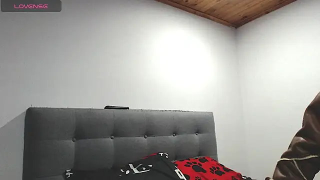 MagicStephany  online show from 02-14-26, 01:13