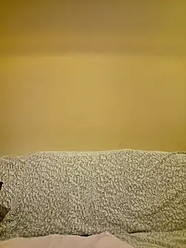 minierose online show from 11-18-25, 04:28