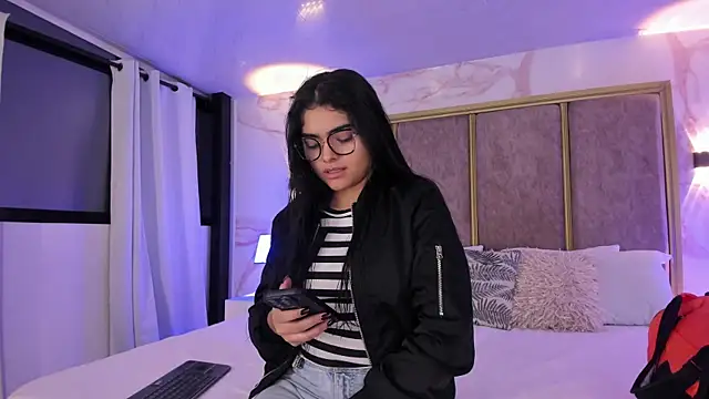 Snapshot of GiselOrtiz chatting on 07-26-26, 10:11 GiselOrtiz online show from 07-26-26, 10:11