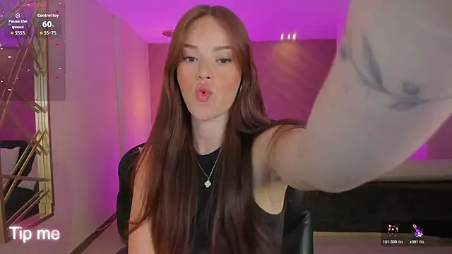 CorinneRusso online show from 03-10-26, 12:43