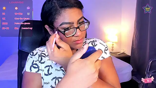 Snapshot of BlakmillerrGilson chatting on 04-24-26, 08:11 BlakmillerrGilson online show from 04-24-26, 08:11