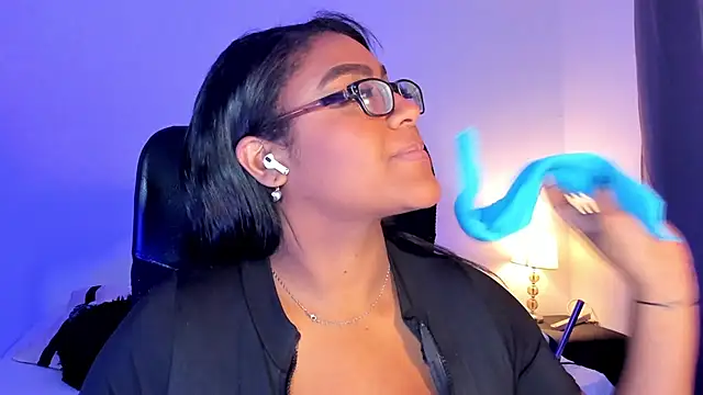 Snapshot of BlakmillerrGilson chatting on 06-05-26, 07:52 BlakmillerrGilson online show from 06-05-26, 07:52
