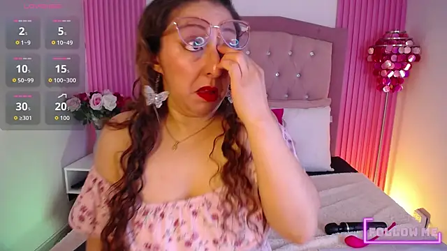 AnnadirtyXo online show from 04-19-26, 04:12