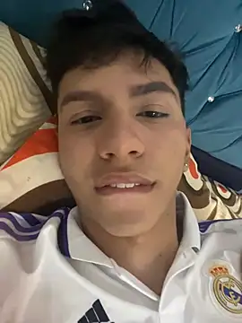 Snapshot of Leonarrrd_01 chatting on 12-14-24, 03:40 Leonarrrd 01 online show from 12-14-24, 03:40