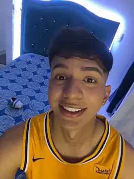 Snapshot of Leonarrrd_01 chatting on 01-19-25, 03:08 Leonarrrd 01 online show from 01-19-25, 03:08