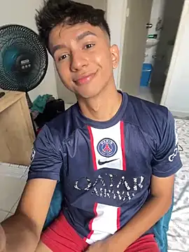 Snapshot of Leonarrrd_01 chatting on 02-23-25, 07:07 Leonarrrd 01 online show from 02-23-25, 07:07