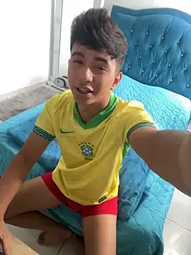 Snapshot of Leonarrrd_01 chatting on 03-15-25, 07:16 Leonarrrd 01 online show from 03-15-25, 07:16