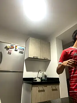 Snapshot of Leonarrrd_01 chatting on 09-26-25, 10:03 Leonarrrd 01 online show from 09-26-25, 10:03