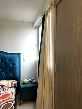 Snapshot of Leonarrrd_01 chatting on 09-30-25, 09:42 Leonarrrd 01 online show from 09-30-25, 09:42