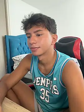 Leonarrrd 01 online show from 04-01-26, 07:44