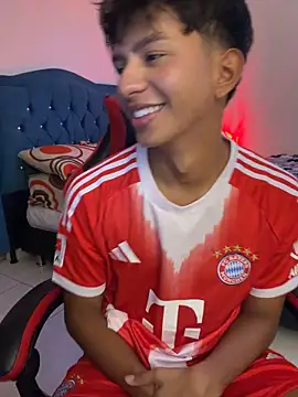 Leonarrrd 01 online show from 04-27-26, 11:03