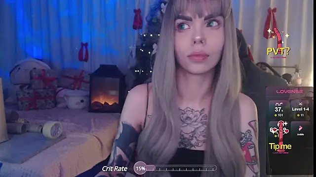 Snapshot of Kerry_Kirk chatting on 12-25-24, 01:31 Kerry Kirk online show from 12-25-24, 01:31