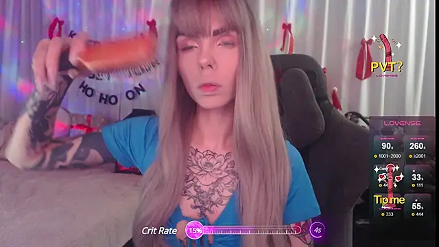 Snapshot of Kerry_Kirk chatting on 01-01-25, 04:50 Kerry Kirk online show from 01-01-25, 04:50