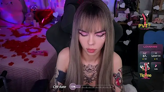 Snapshot of Kerry_Kirk chatting on 02-15-25, 08:33 Kerry Kirk online show from 02-15-25, 08:33