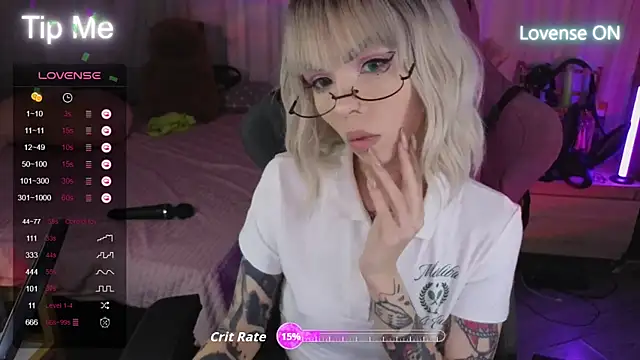 Snapshot of Kerry_Kirk chatting on 10-03-25, 11:46 Kerry Kirk online show from 10-03-25, 11:46