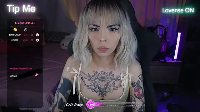 Snapshot of Kerry_Kirk chatting on 10-12-25, 07:57 Kerry Kirk online show from 10-12-25, 07:57