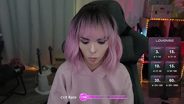 Snapshot of Kerry_Kirk chatting on 11-04-25, 09:03 Kerry Kirk online show from 11-04-25, 09:03