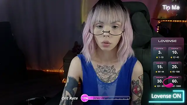 Snapshot of Kerry_Kirk chatting on 11-29-25, 11:19 Kerry Kirk online show from 11-29-25, 11:19