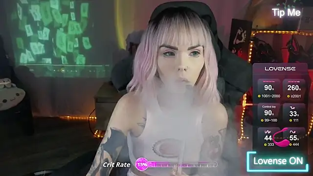 Snapshot of Kerry_Kirk chatting on 12-02-25, 09:43 Kerry Kirk online show from 12-02-25, 09:43