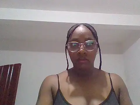 halana heredia online show from 10-14-25, 02:29