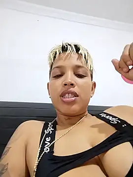 Snapshot of Dirty_Zoe chatting on 10-19-25, 09:37 Dirty Zoe online show from 10-19-25, 09:37