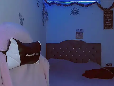 madisonx17 online show from 02-25-26, 12:42