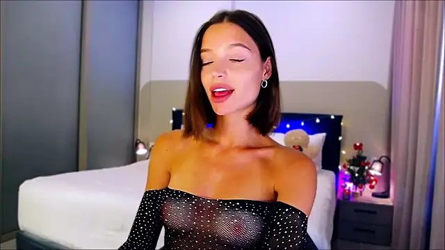 wow Mia online show from 12-30-24, 01:26