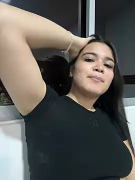 Snapshot of CamilaSofiia chatting on 04-27-26, 11:47 CamilaSofiia online show from 04-27-26, 11:47