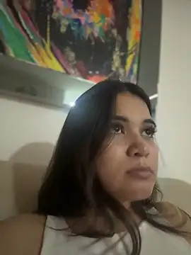 Snapshot of CamilaSofiia chatting on 06-14-26, 01:14 CamilaSofiia online show from 06-14-26, 01:14