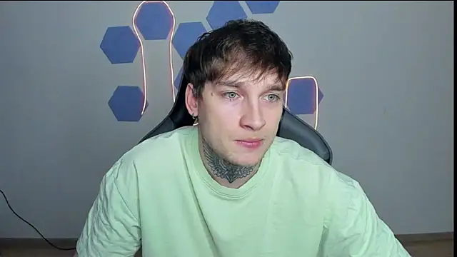 Chris Tyson online show from 12-06-24, 02:17