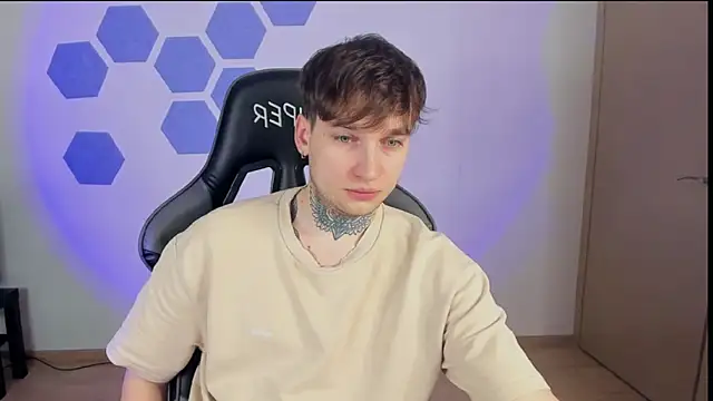 Chris Tyson online show from 01-22-25, 01:31