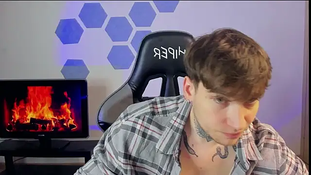 Chris Tyson online show from 02-03-25, 08:03