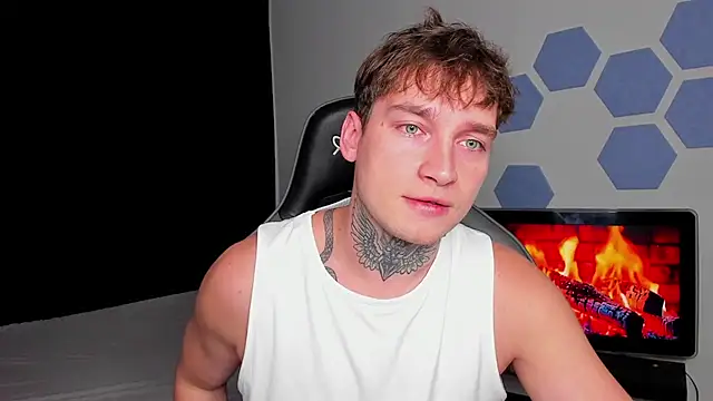 Chris Tyson online show from 09-18-25, 01:51