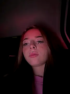 LoraaDoll online show from 10-22-25, 03:34