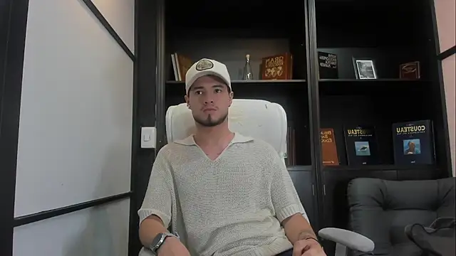 EdwardRoss  online show from 03-05-25, 07:06