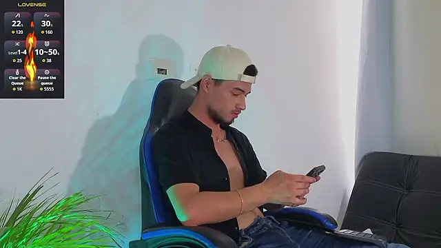 EdwardRoss  online show from 02-23-26, 09:01