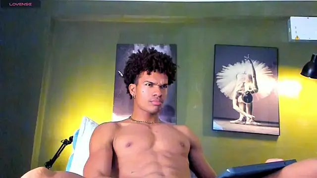 bigxx0 online show from 03-06-25, 01:37