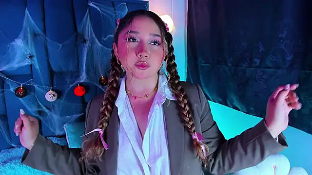 Cherryyquen online show from 10-10-25, 08:30