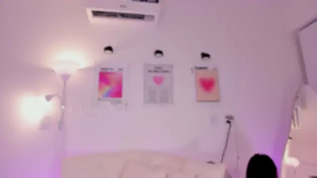 Snapshot of Steff_London chatting on 11-07-25, 11:16 Steff London online show from 11-07-25, 11:16