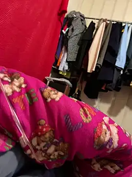 Snapshot of A6229 chatting on 01-08-25, 02:56 A6229 online show from 01-08-25, 02:56