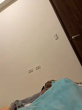 Snapshot of A6229 chatting on 01-21-25, 12:39 A6229 online show from 01-21-25, 12:39