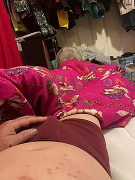 Snapshot of A6229 chatting on 02-17-25, 06:26 A6229 online show from 02-17-25, 06:26