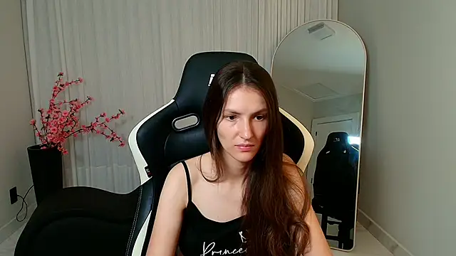 upssnowy online show from 10-31-25, 03:18