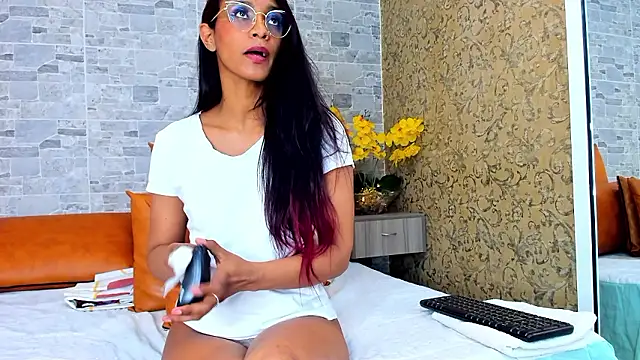 Snapshot of ZoeSmitth chatting on 12-03-24, 02:14 ZoeSmitth online show from 12-03-24, 02:14