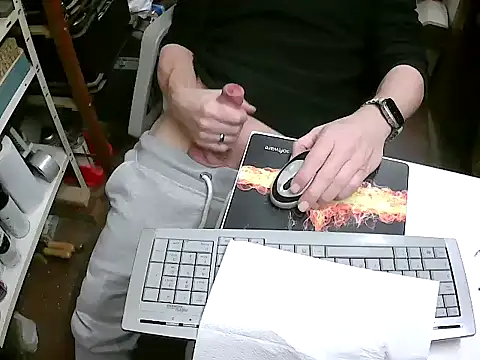 MF-Deutschland online show from 02-23-25, 02:04