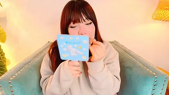 Snapshot of Fluffy_Bubble21 chatting on 03-13-25, 10:36 Fluffy Bubble21 online show from 03-13-25, 10:36