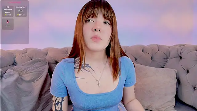Snapshot of Fluffy_Bubble21 chatting on 09-10-25, 03:17 Fluffy Bubble21 online show from 09-10-25, 03:17