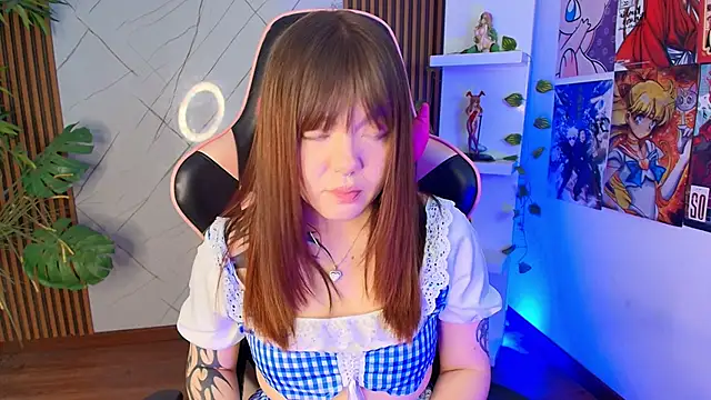 Snapshot of Fluffy_Bubble21 chatting on 09-26-25, 03:32 Fluffy Bubble21 online show from 09-26-25, 03:32