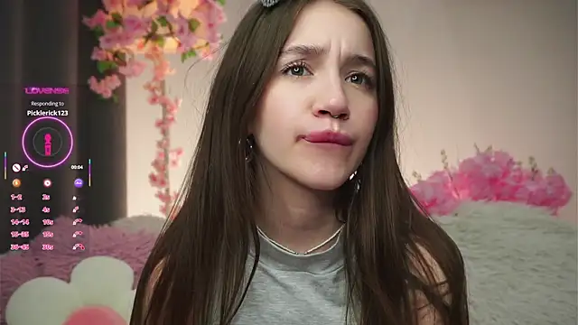 AmiLewis online show from 11-15-25, 01:03