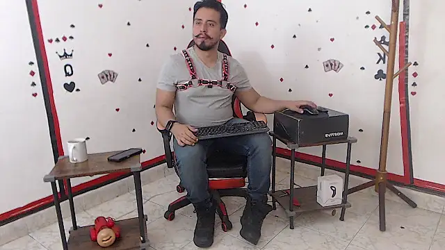 KalethBigDick online show from 10-04-25, 12:03